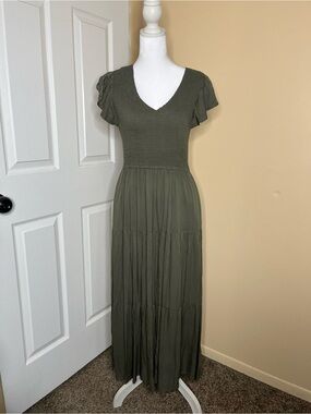 Army Green Smocked Midi Dress with Flutter Sleeves Size M NWT